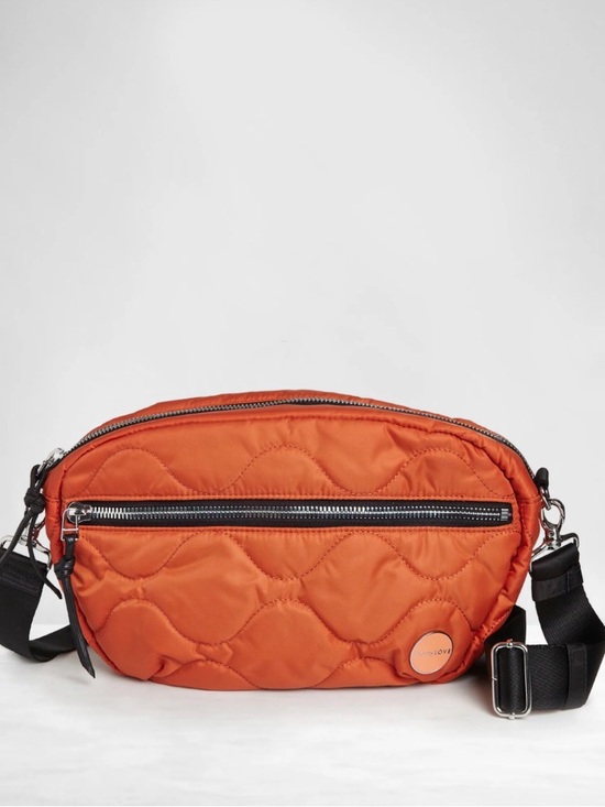 shortyLOVE Handbags - shortyLOVE cruiser - medium quilted crossbody